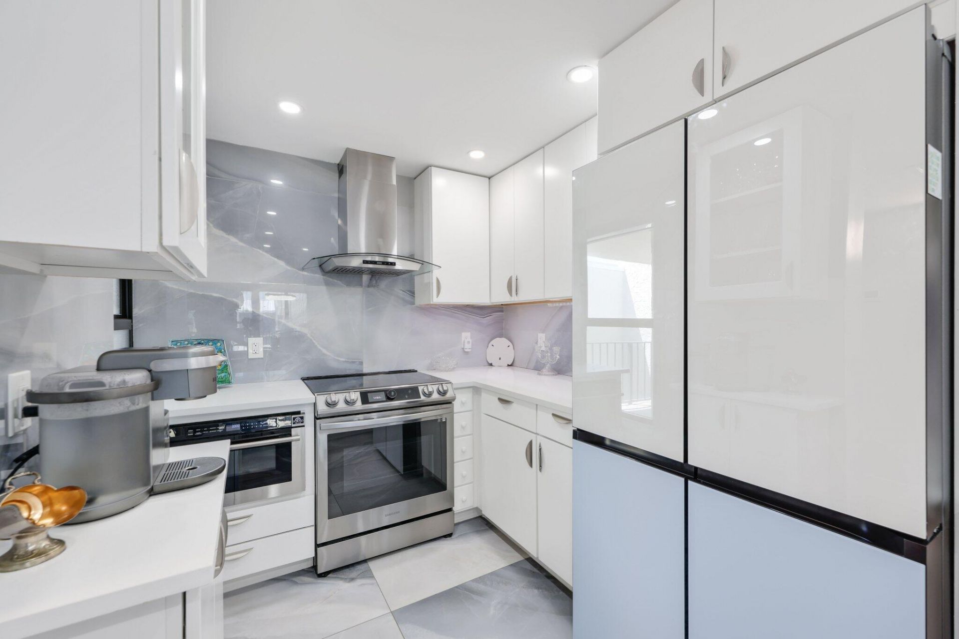 12 Royal Palm Way, Unit 605, Boca Raton, FL 33432 Photo