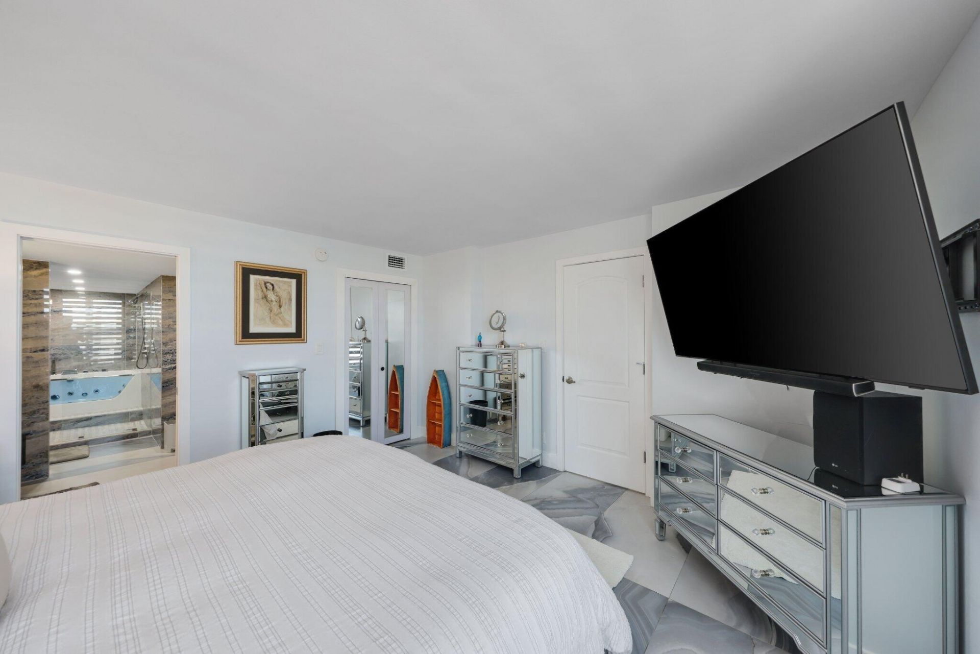 12 Royal Palm Way, Unit 605, Boca Raton, FL 33432 Photo