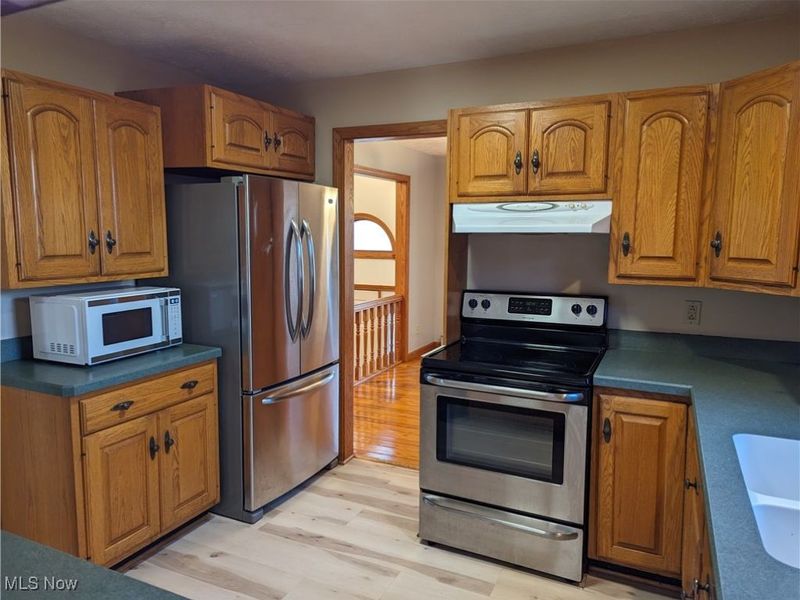 13807 Equestrian Drive, Burton, OH 44021 Photo 11