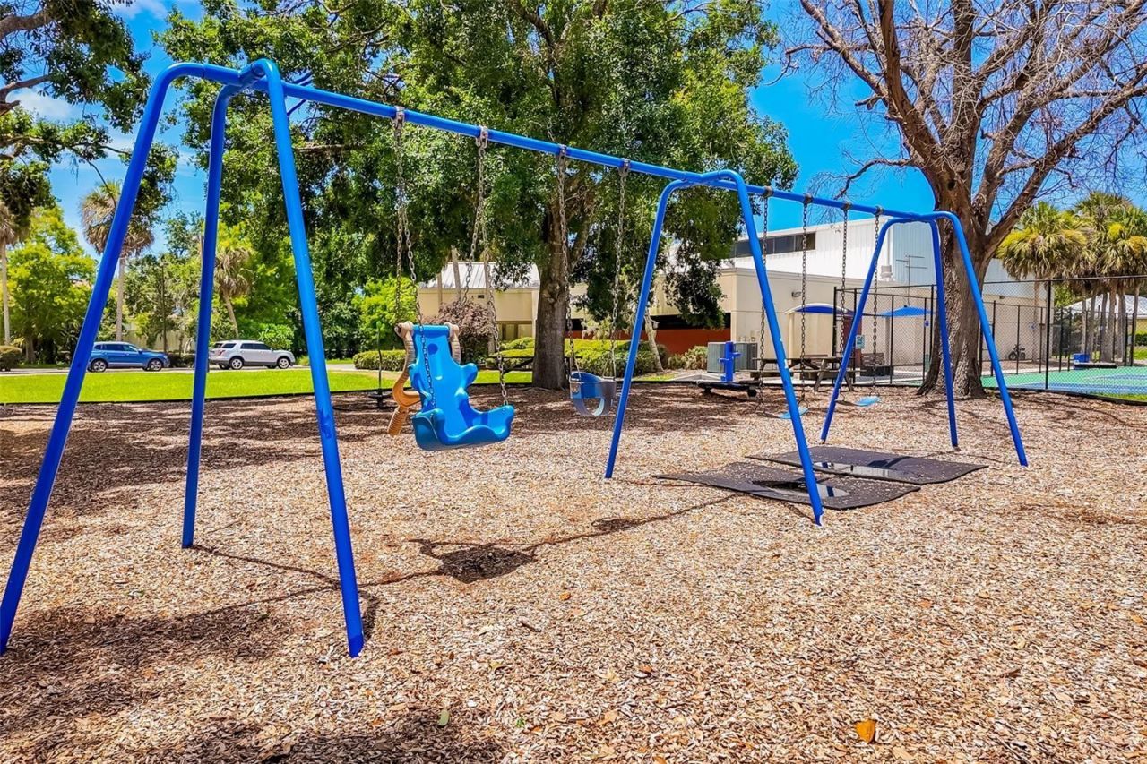 4480 S Ascot Circle, Sarasota, FL 34235 Photo