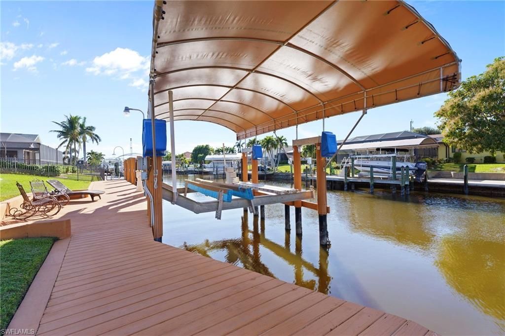 5220 SW 8th Pl, Cape Coral, FL 33914 Photo