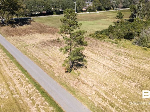 11905 Airport Boulevard, Mobile, AL 36608