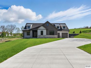 6511 Garvin Street, Omaha, NE 68152