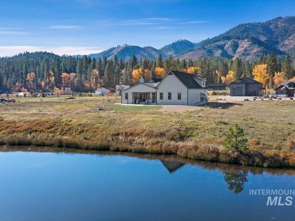 42 Singing Spring Way, Garden Valley, ID 83622