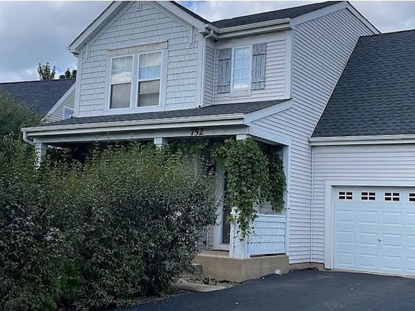 752 S Parkside Drive, Round Lake, IL 60073