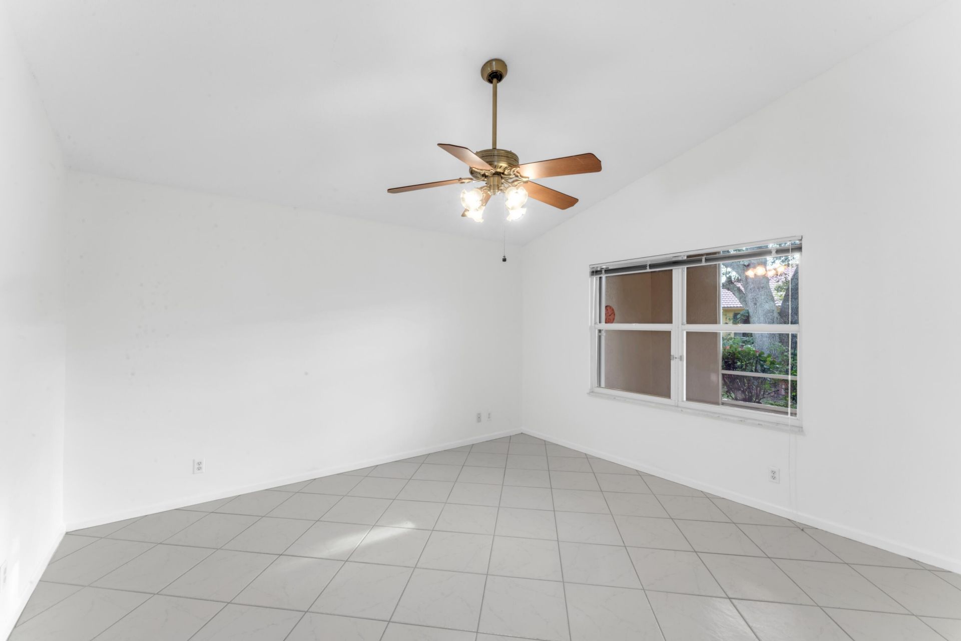 2705 Pointe Circle, Greenacres, FL 33413 Photo