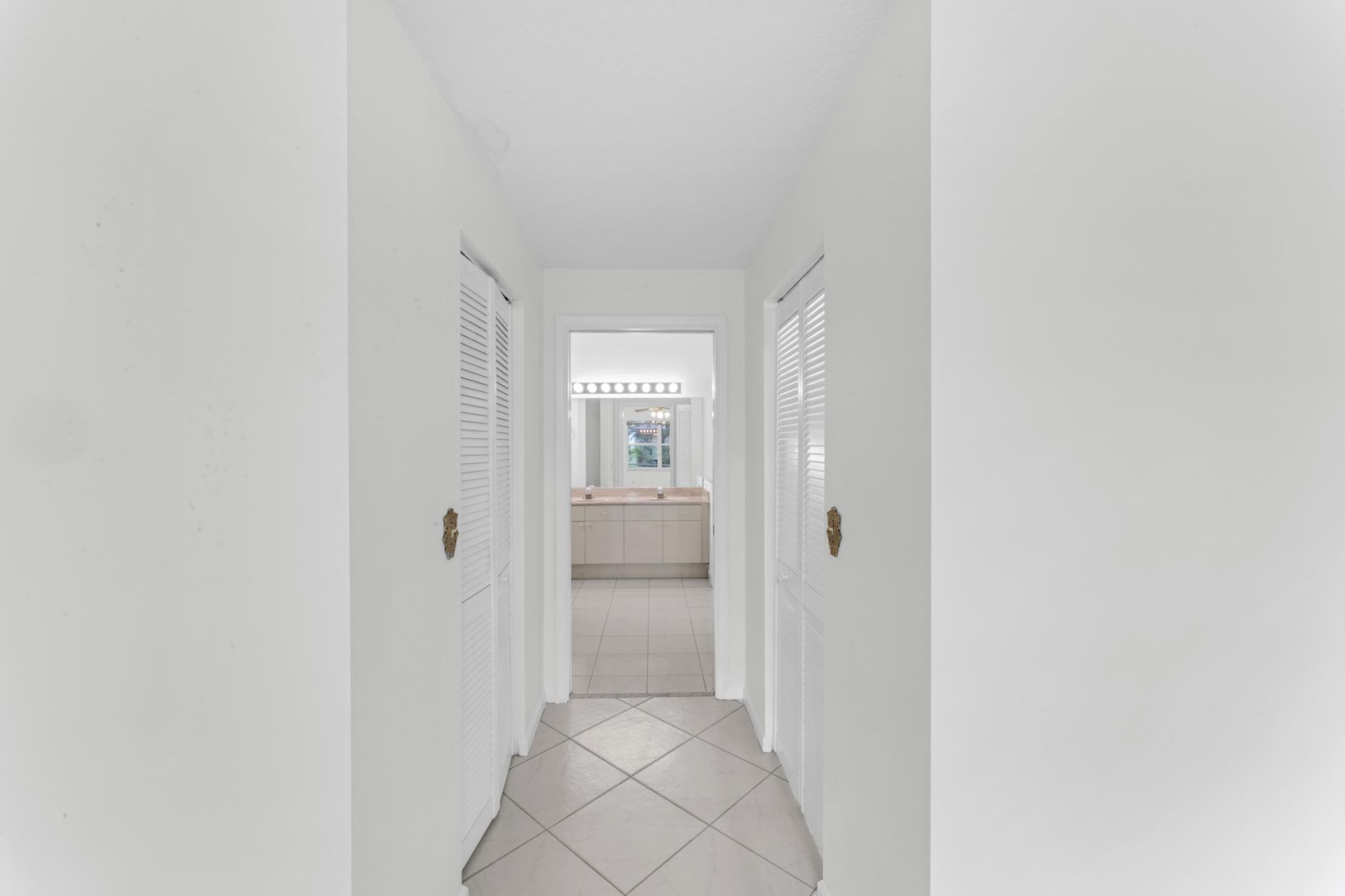 2705 Pointe Circle, Greenacres, FL 33413 Photo