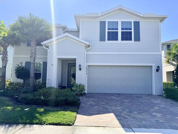 10574 SW Captiva Drive, Port St. Lucie, FL 34987