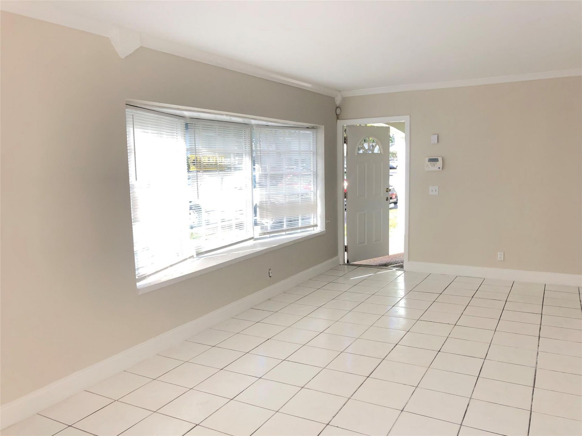 5317 NW 18th Street, Unit 2B, Fort Lauderdale, FL 33313 Photo