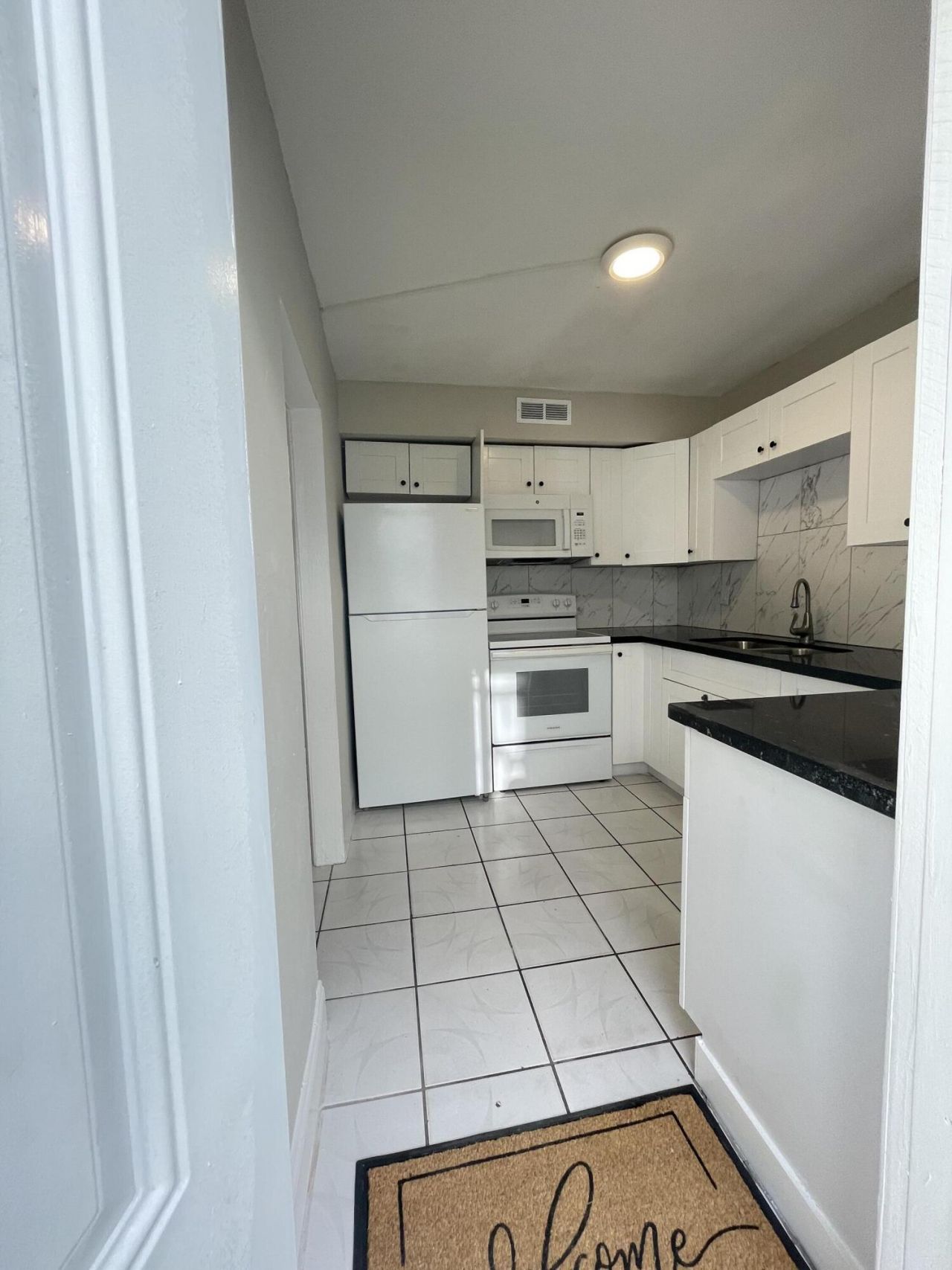 5317 NW 18th Street, Unit 2B, Fort Lauderdale, FL 33313 Photo