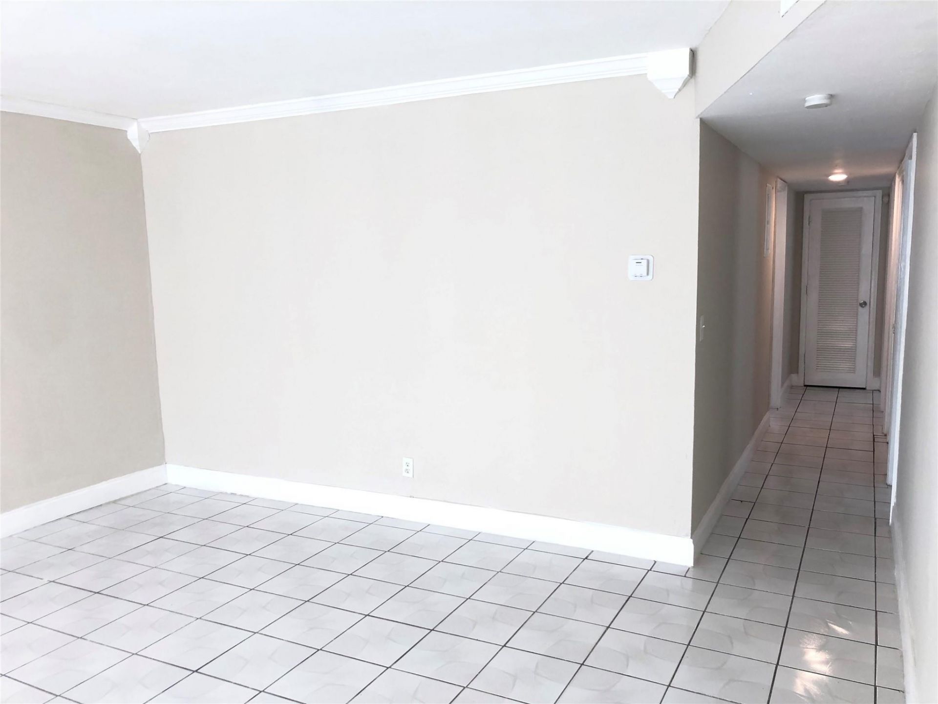 5317 NW 18th Street, Unit 2B, Fort Lauderdale, FL 33313 Photo