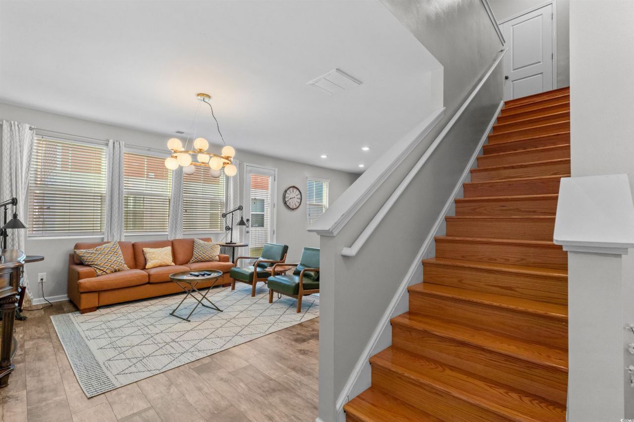 4727 Cloisters Ln. Photo 6