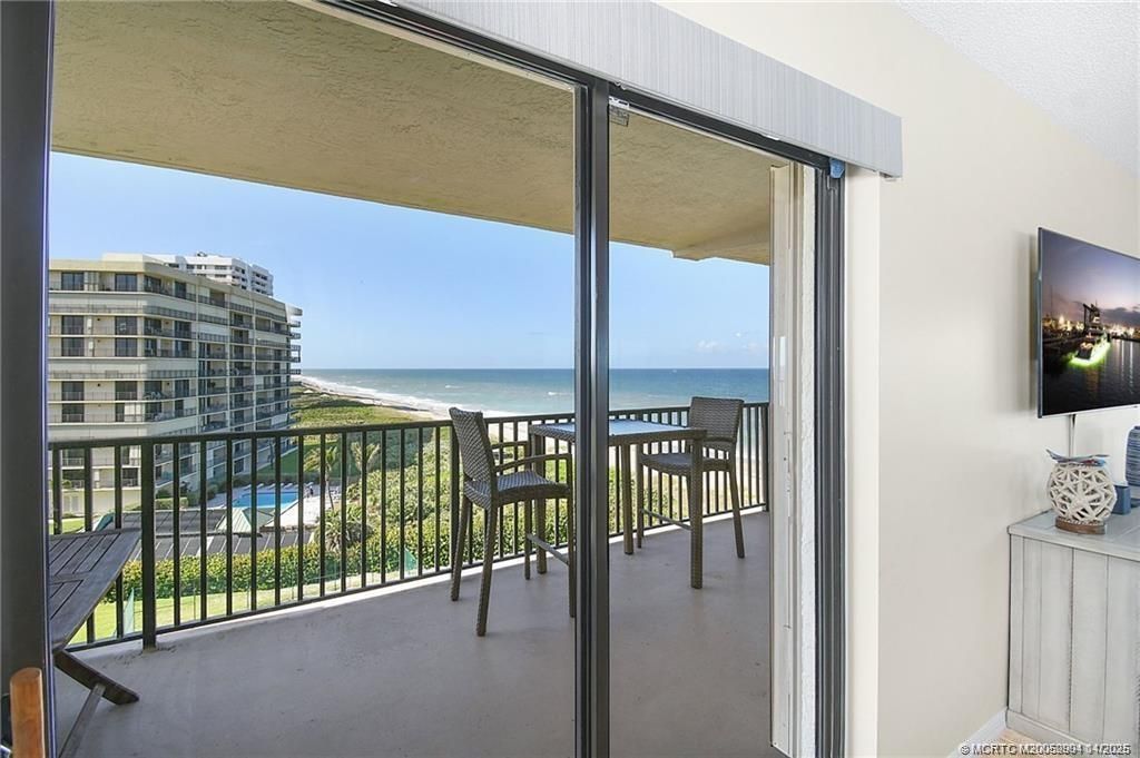 10044 S Ocean Drive, Unit 702, Jensen Beach, FL 34957 Photo