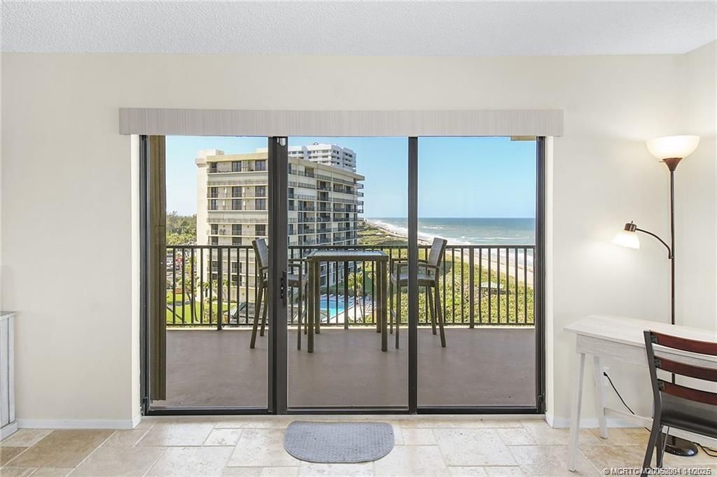 10044 S Ocean Drive, Unit 702, Jensen Beach, FL 34957 Photo