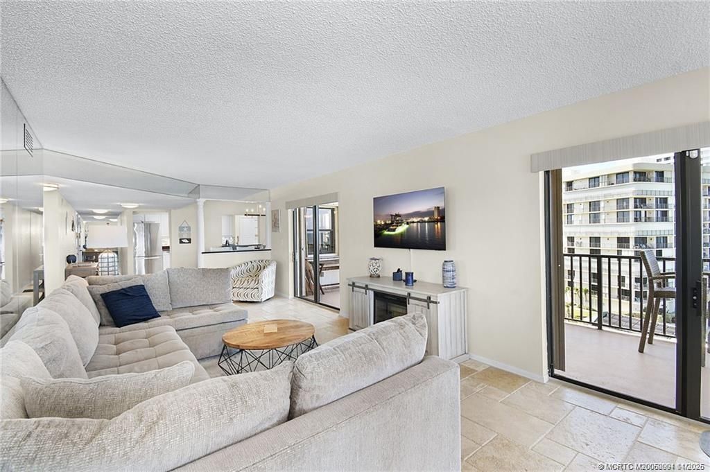 10044 S Ocean Drive, Unit 702, Jensen Beach, FL 34957 Photo