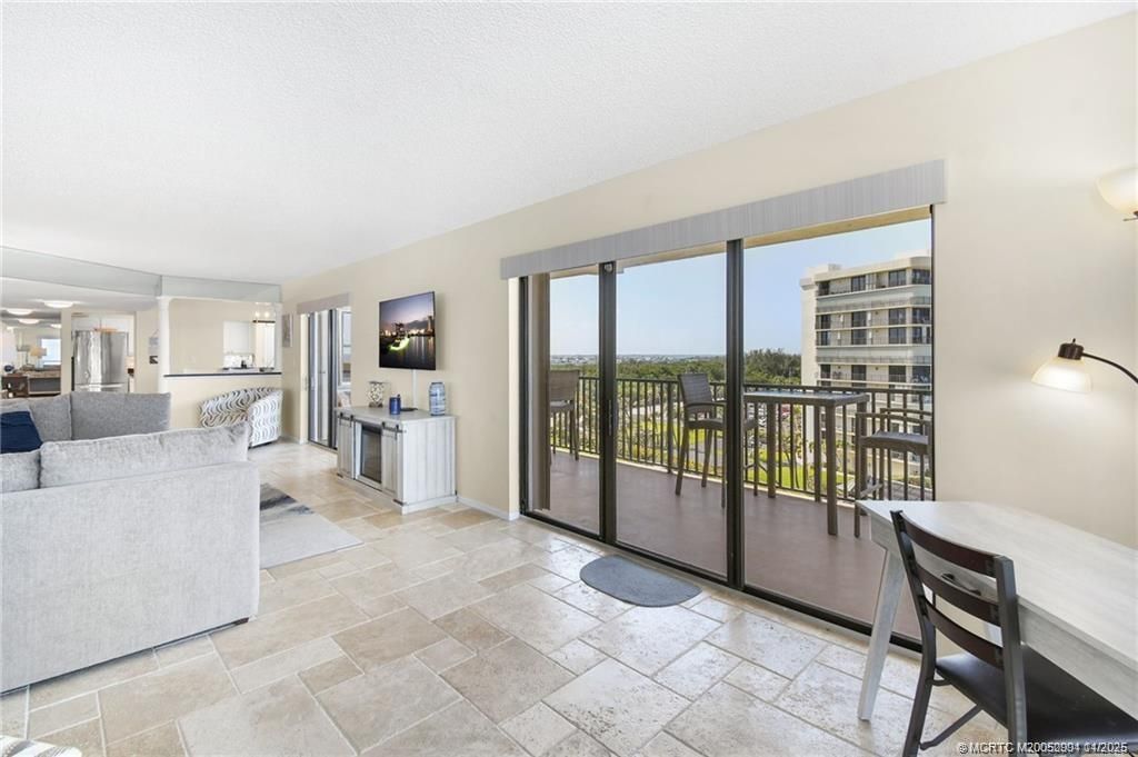 10044 S Ocean Drive, Unit 702, Jensen Beach, FL 34957 Photo