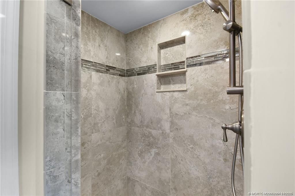 10044 S Ocean Drive, Unit 702, Jensen Beach, FL 34957 Photo