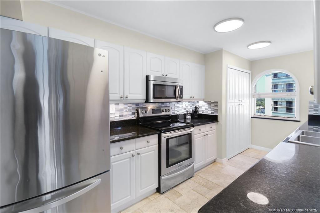 10044 S Ocean Drive, Unit 702, Jensen Beach, FL 34957 Photo