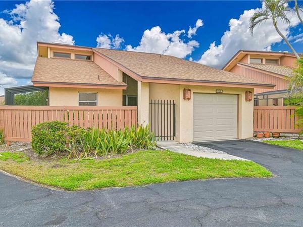 6449 Royal Woods DR, FORT MYERS, FL 33908