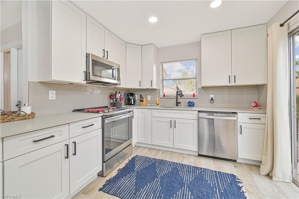 6449 Royal Woods Dr, Fort Myers, FL 33908 Photo