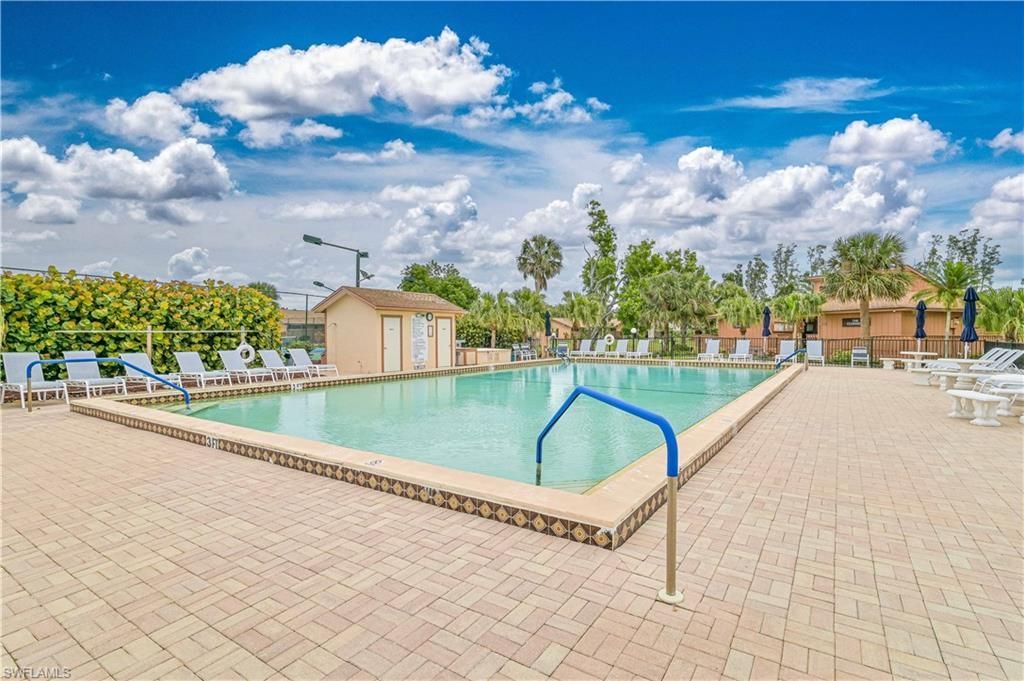 6449 Royal Woods Dr, Fort Myers, FL 33908 Photo
