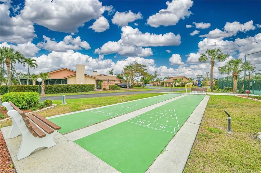 6449 Royal Woods Dr, Fort Myers, FL 33908 Photo