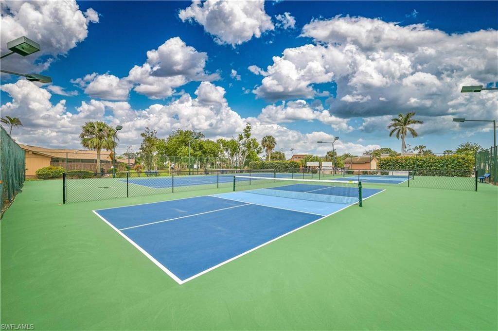 6449 Royal Woods Dr, Fort Myers, FL 33908 Photo