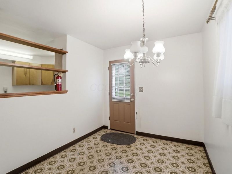 686 Plymouth Street, Worthington, OH 43085 Photo 5