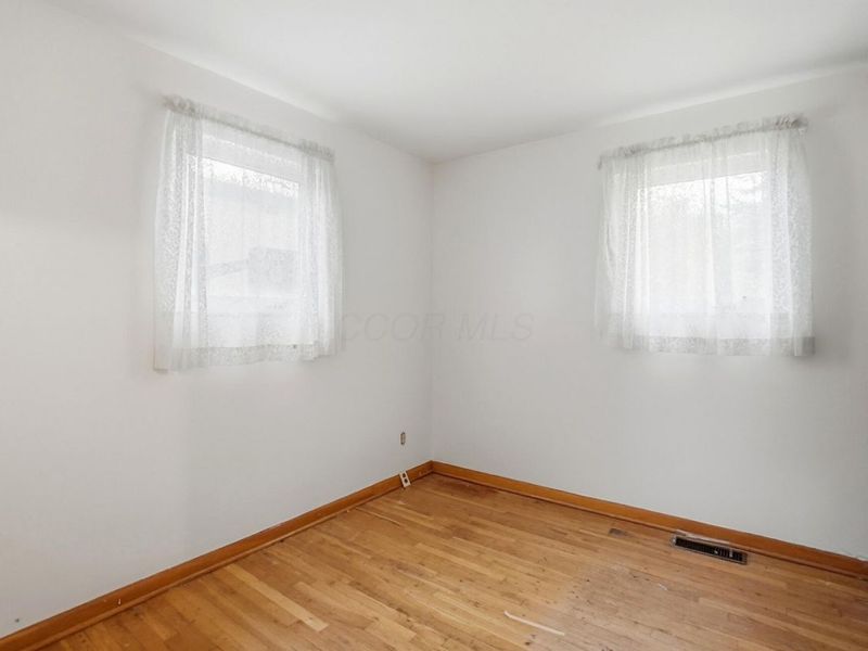 686 Plymouth Street, Worthington, OH 43085 Photo 6