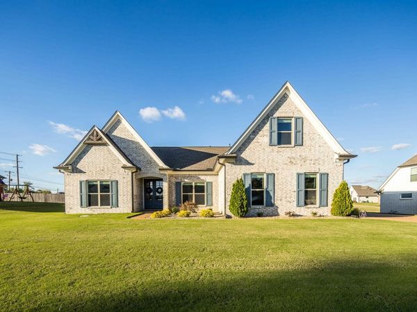 46 WALKER PKY E, Atoka, TN 38004