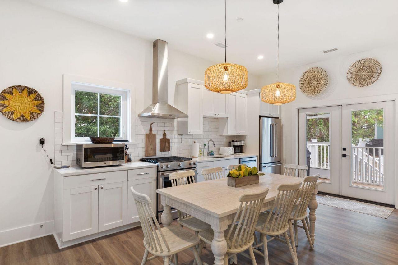 112 E Huron Avenue Photo 11