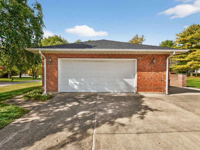 242 Miller Drive, Urbana, OH 43078 Photo 10