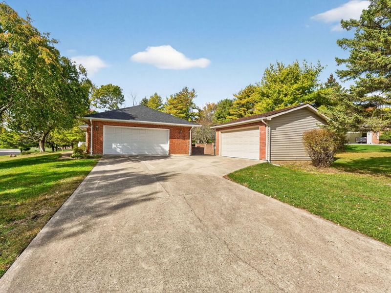 242 Miller Drive, Urbana, OH 43078 Photo 12