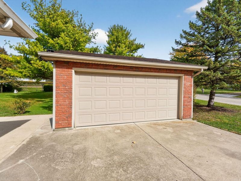 242 Miller Drive, Urbana, OH 43078 Photo 13