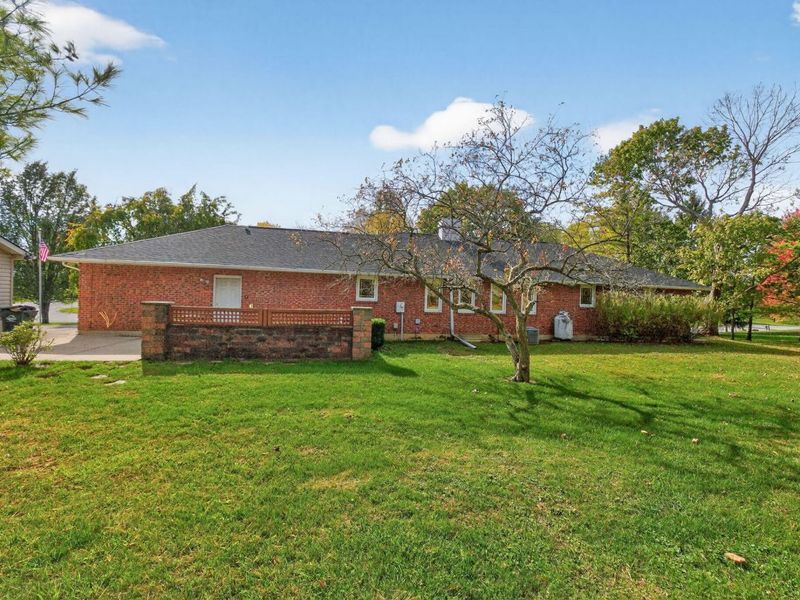 242 Miller Drive, Urbana, OH 43078 Photo 17