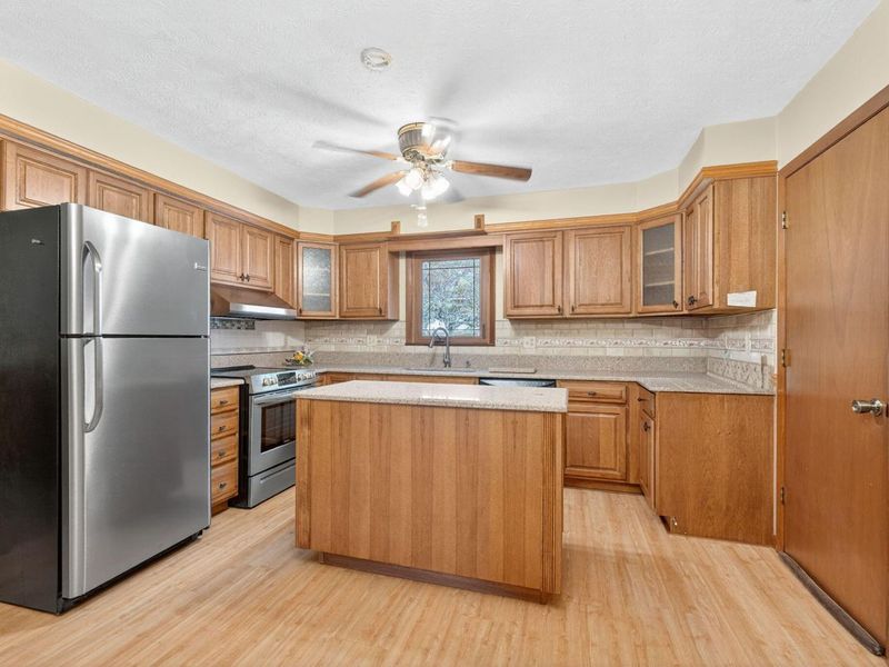 242 Miller Drive, Urbana, OH 43078 Photo 32