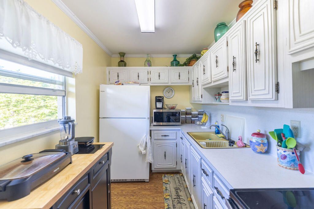500 Bonnie Boulevard, Unit 176, Palm Springs, FL 33461 Photo