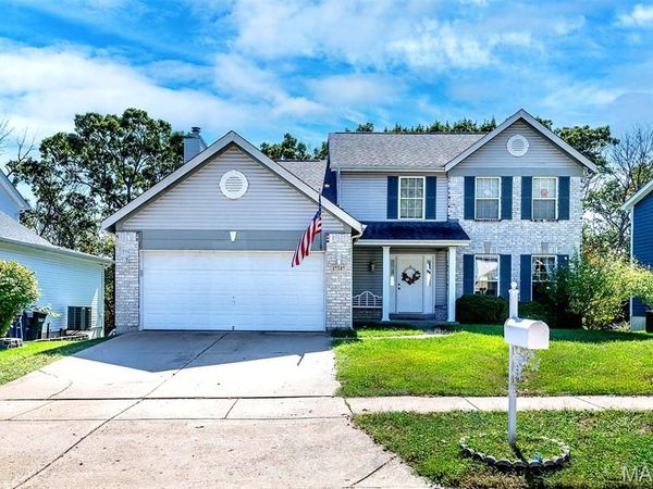 17347 Hilltop Ridge Drive, Eureka, MO 63025