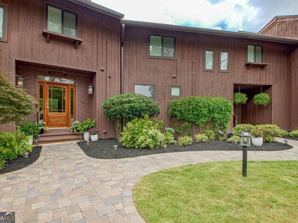 4 & 5 Northlake Circle, Peachtree City, GA 30269