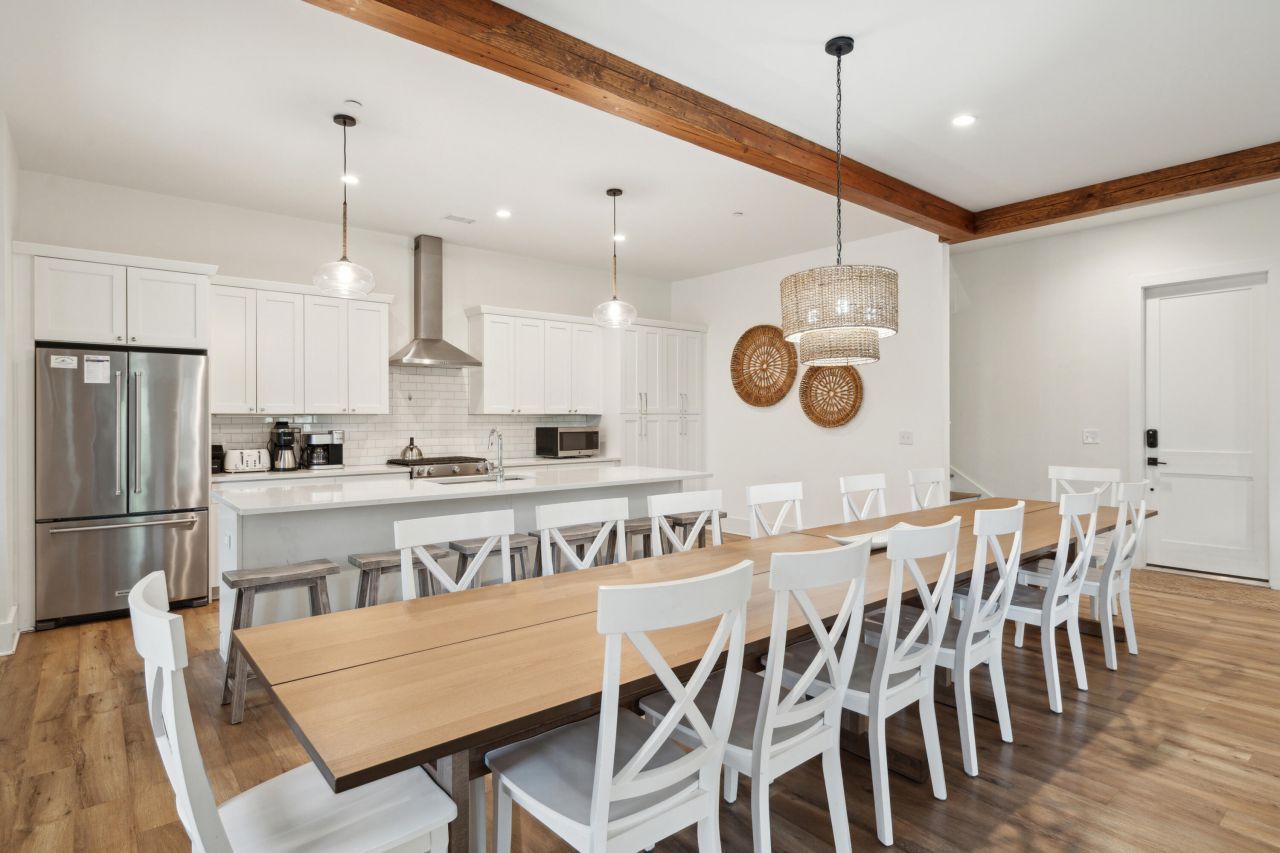 112 E Huron Avenue Photo 23