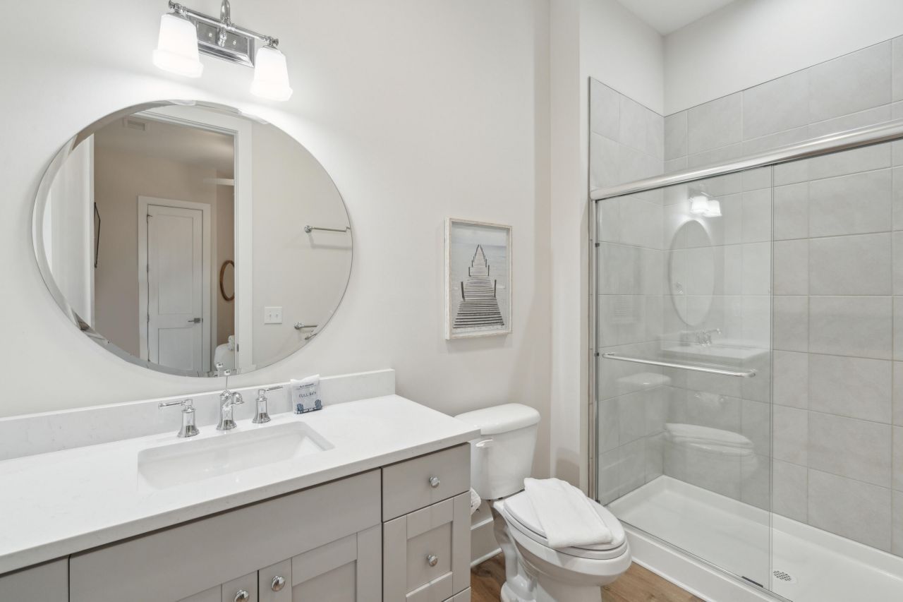 112 E Huron Avenue Photo 31