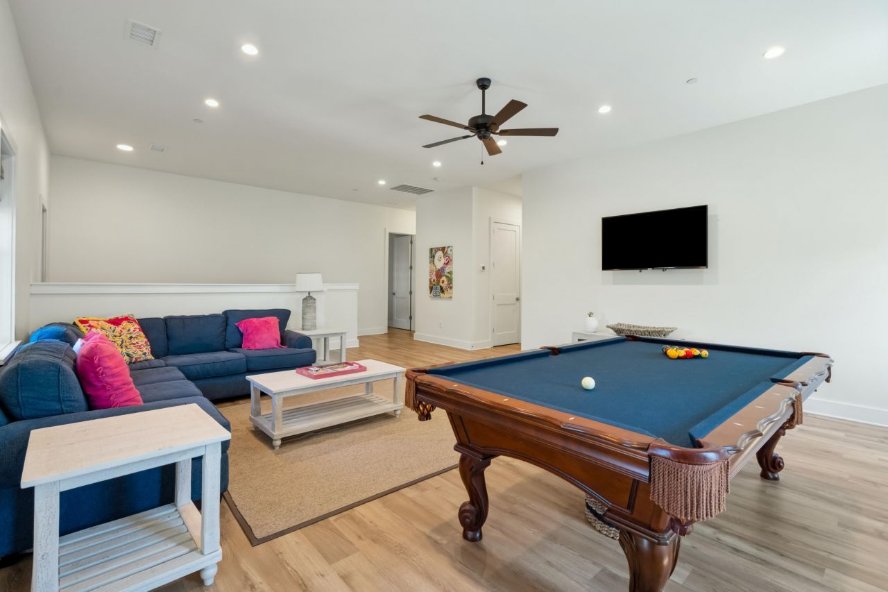 112 E Huron Avenue Photo 33