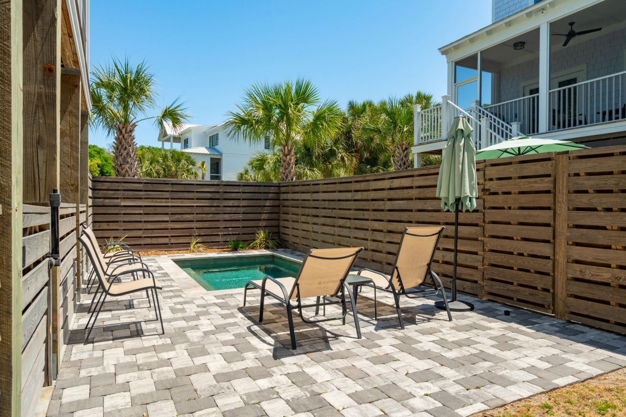 112 E Huron Avenue Photo 48