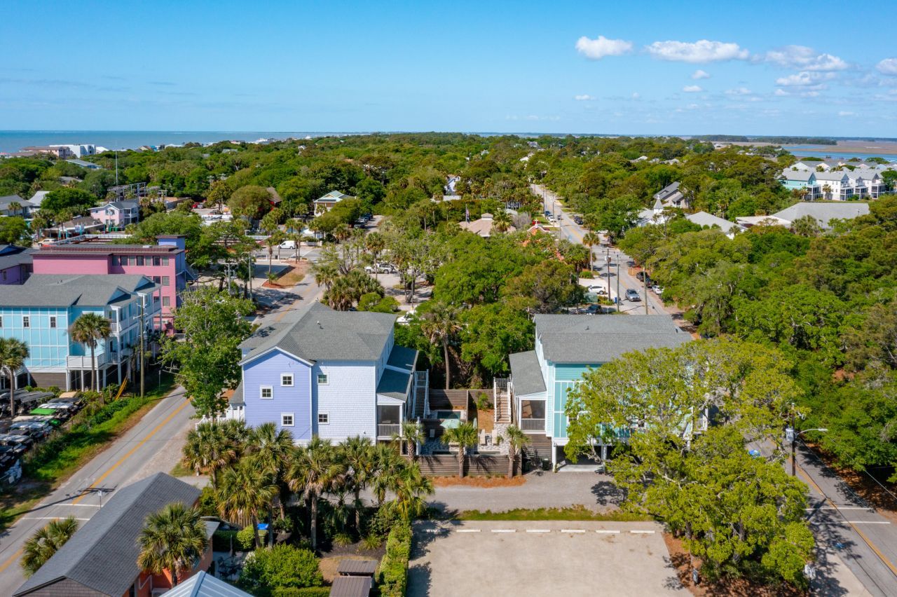 112 E Huron Avenue Photo 56