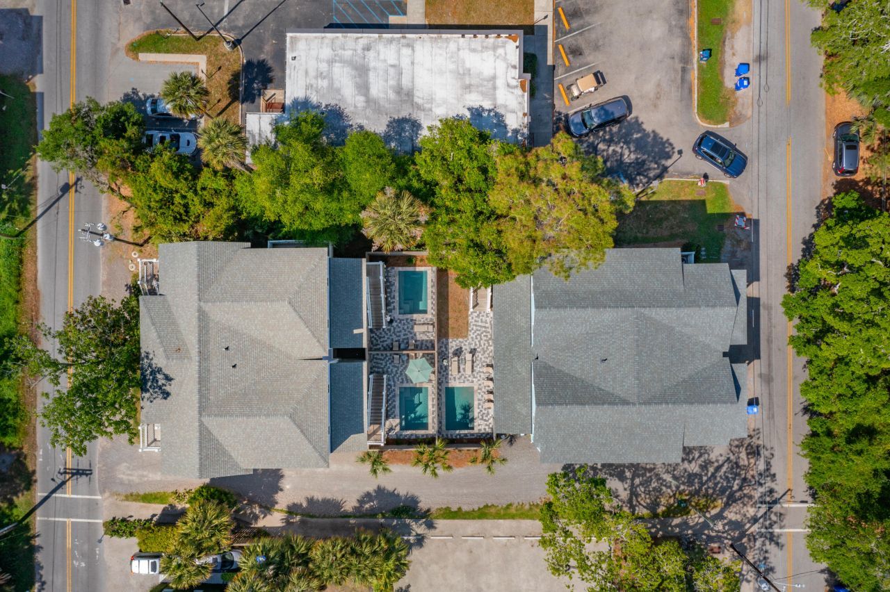 112 E Huron Avenue Photo 57