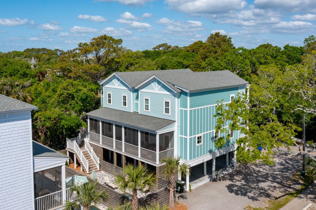 112 E Huron Avenue Photo 61