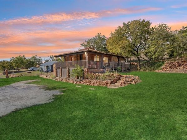 117 S Park Way Avenue, Medicine Park, OK 73557