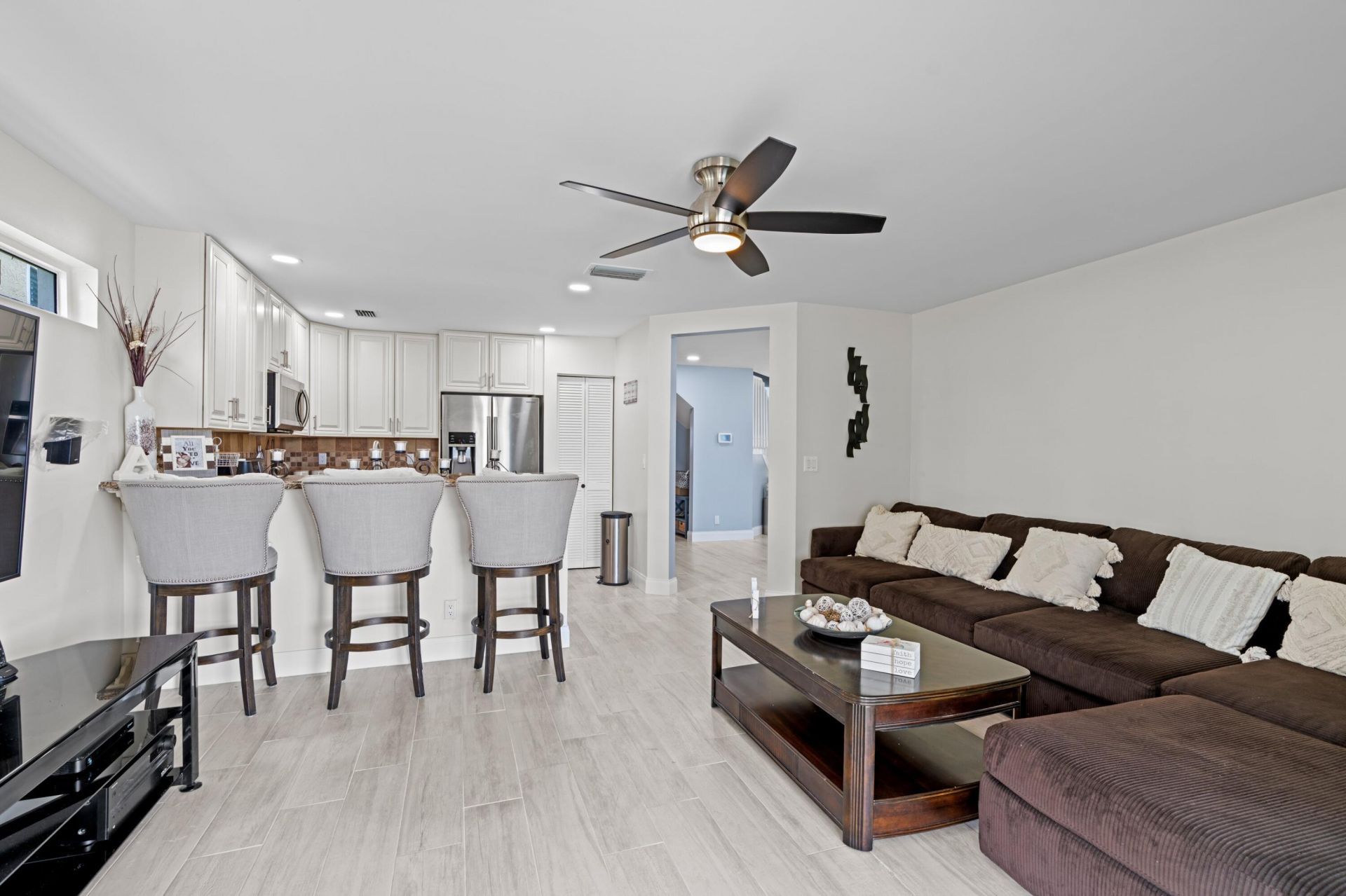 6458 Buena Vista Drive, Margate, FL 33065 Photo