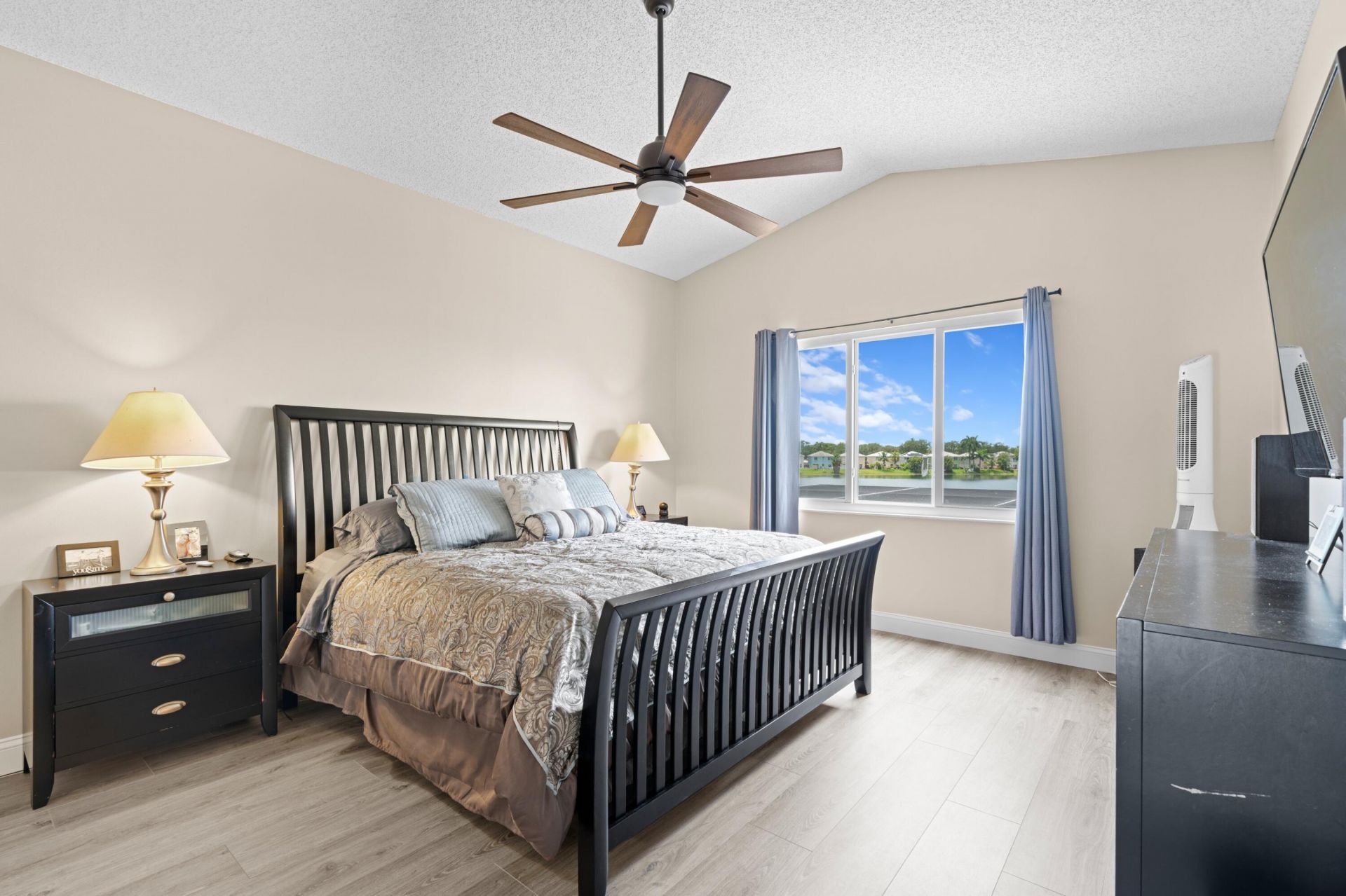 6458 Buena Vista Drive, Margate, FL 33065 Photo