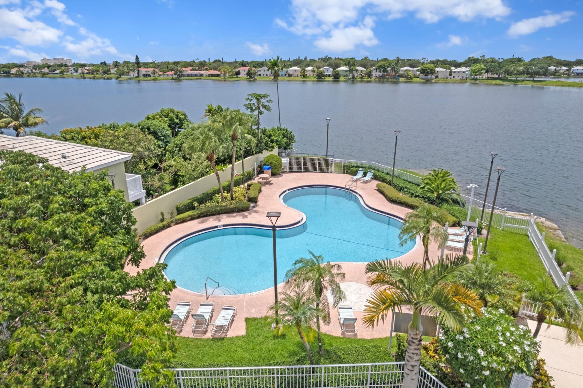 6458 Buena Vista Drive, Margate, FL 33065 Photo